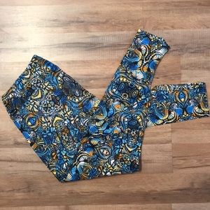 LuLaRoe Tall & Curvy leggings